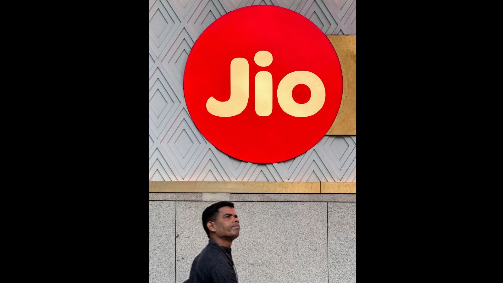 Jio Platforms to file draft IPO papers: Mukesh Ambani