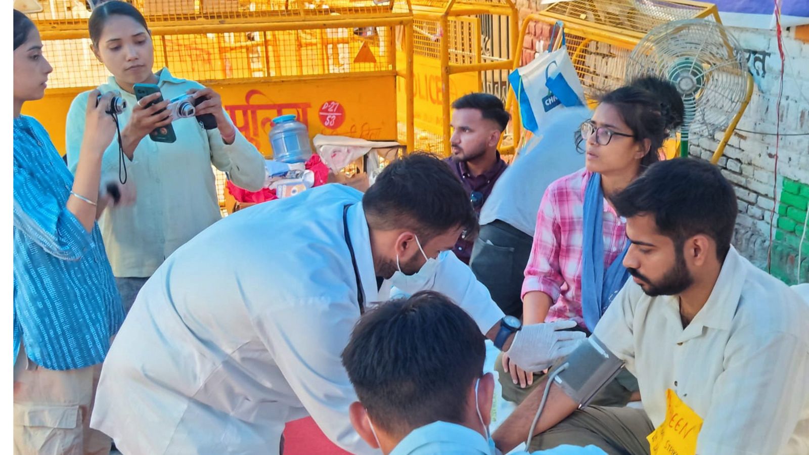 'Education can't wait': Six students lead protest at Jantar Mantar