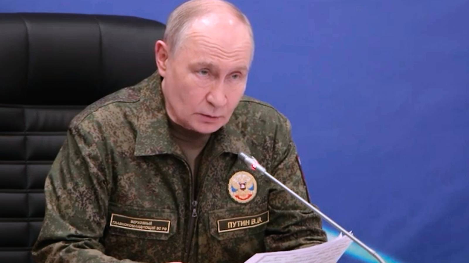 Russia blasts southern Ukrainian city with glide bombs while Ukrainian drones kill nine