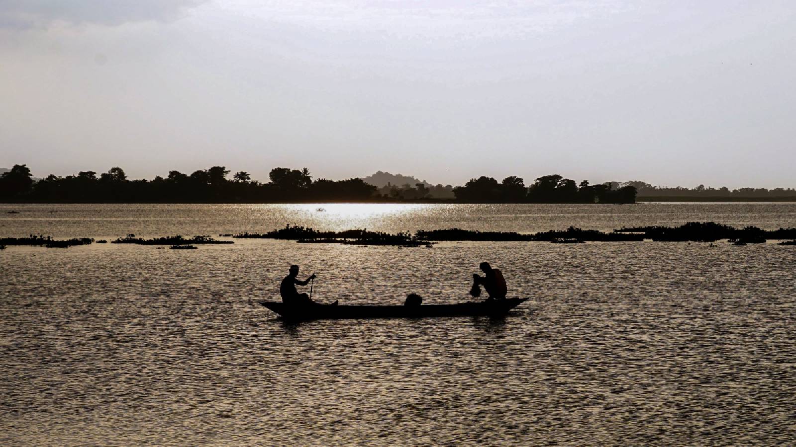 Six fishermen missing after boat capsizes off Visakhapatnam coast