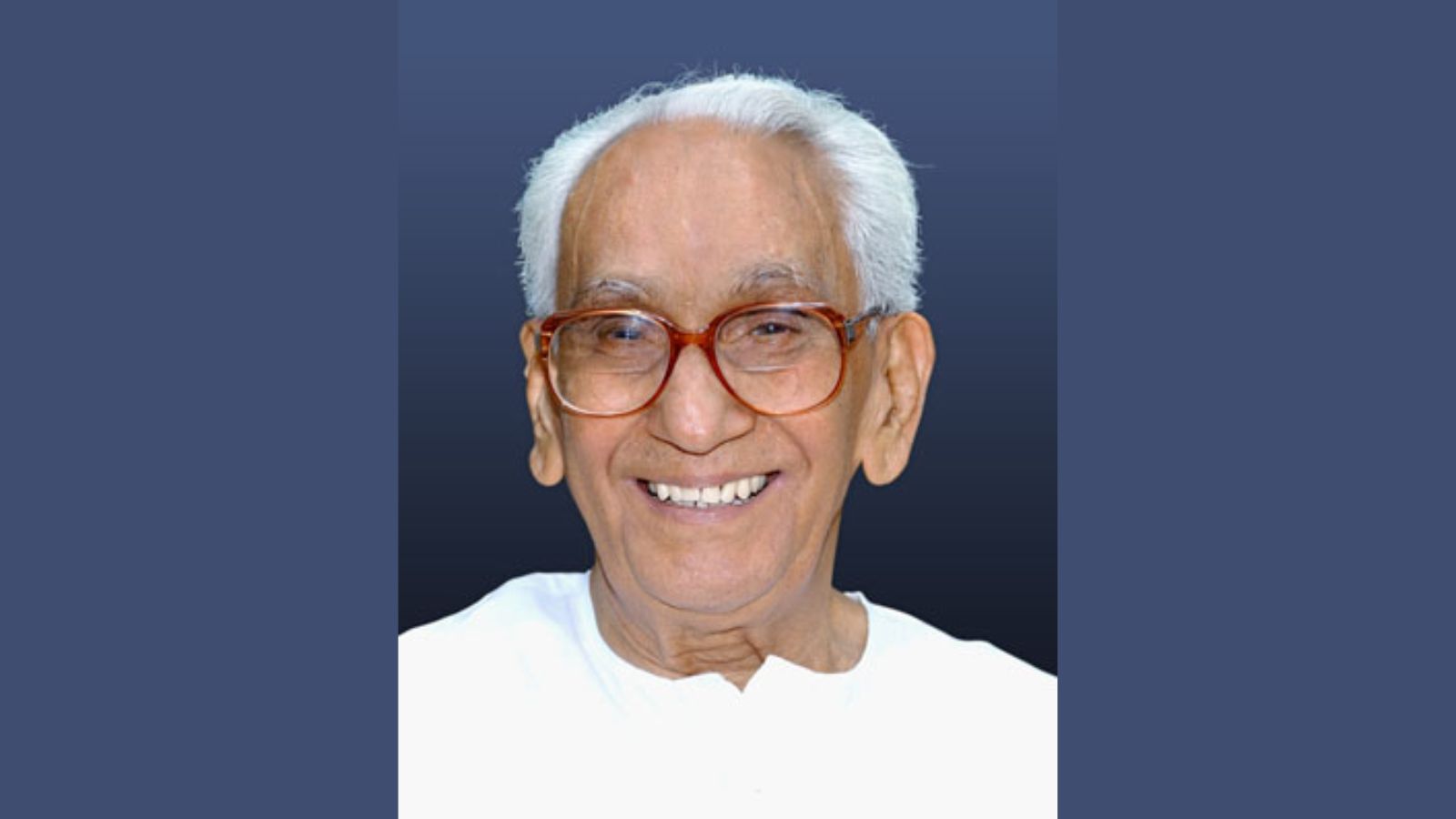 Kerala Chief Minister pay tribute to veteran Congress leader Karunakaran on 108th birth anniversary