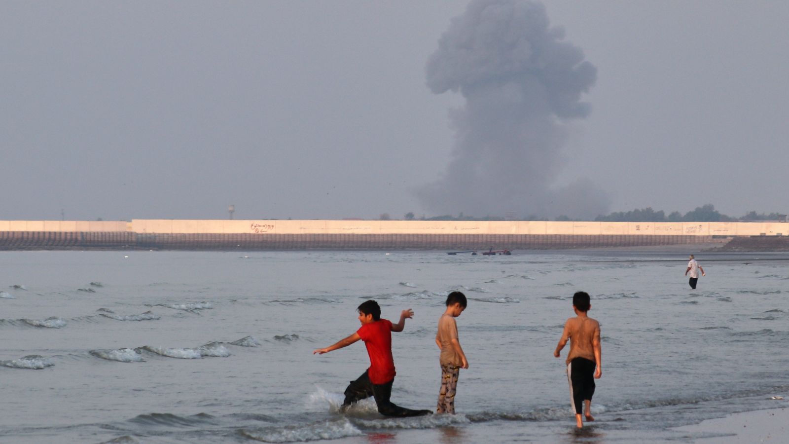 Trump announces US blockade on Iran in Strait of Hormuz, proposes transit charges