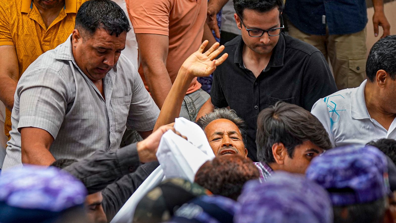 CJP protest Highlights: Sonam Wangchuk refuses medication at Safdarjung hospital