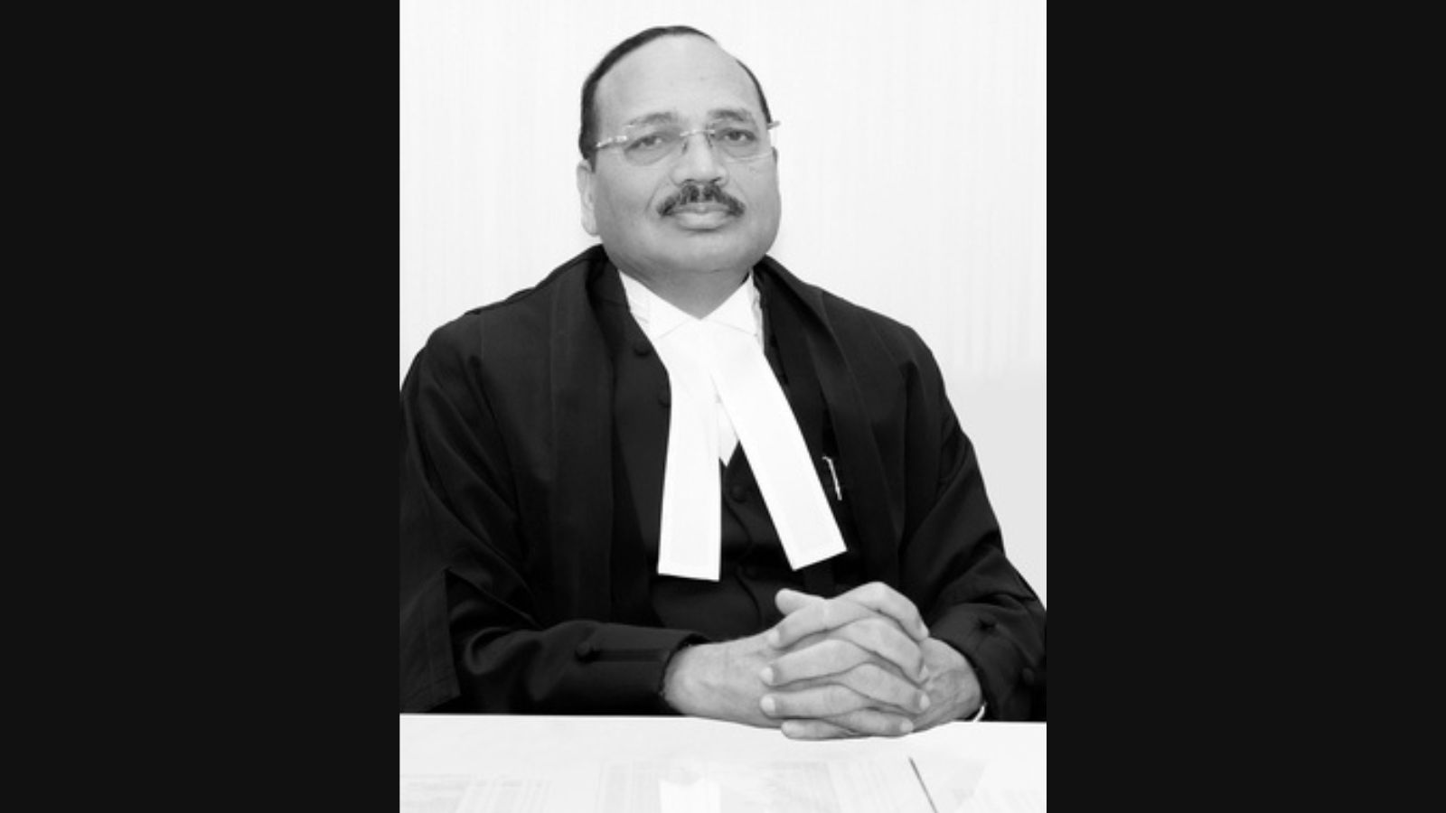 CJI says he will intervene if Metro station closure issue is not resolved by lunch