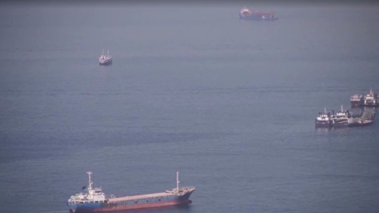 Iran, Oman make progress in talks on Strait of Hormuz shipping