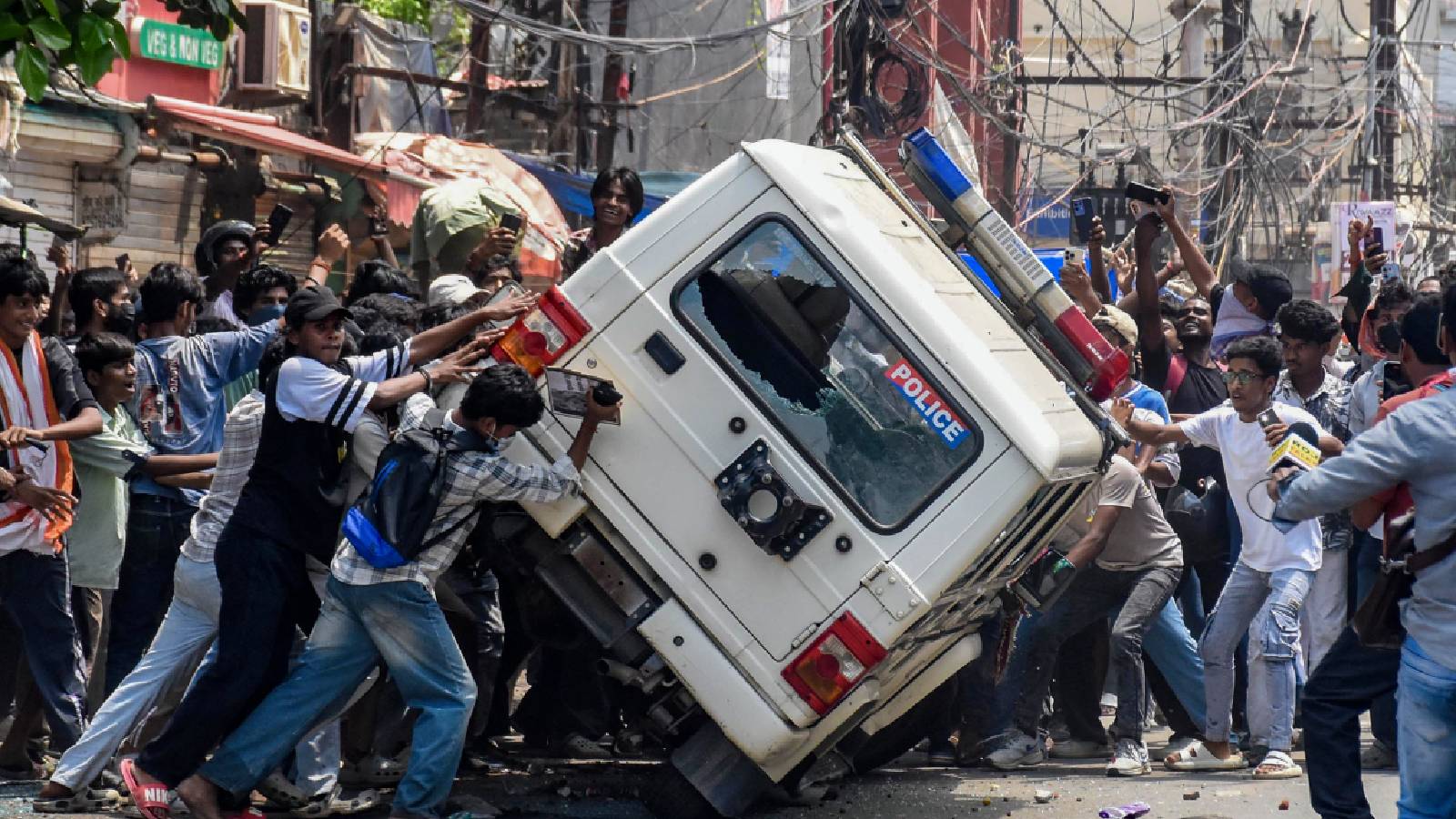 Bihar to withdraw cases lodged against protesters over NEET paper leak, release those jailed