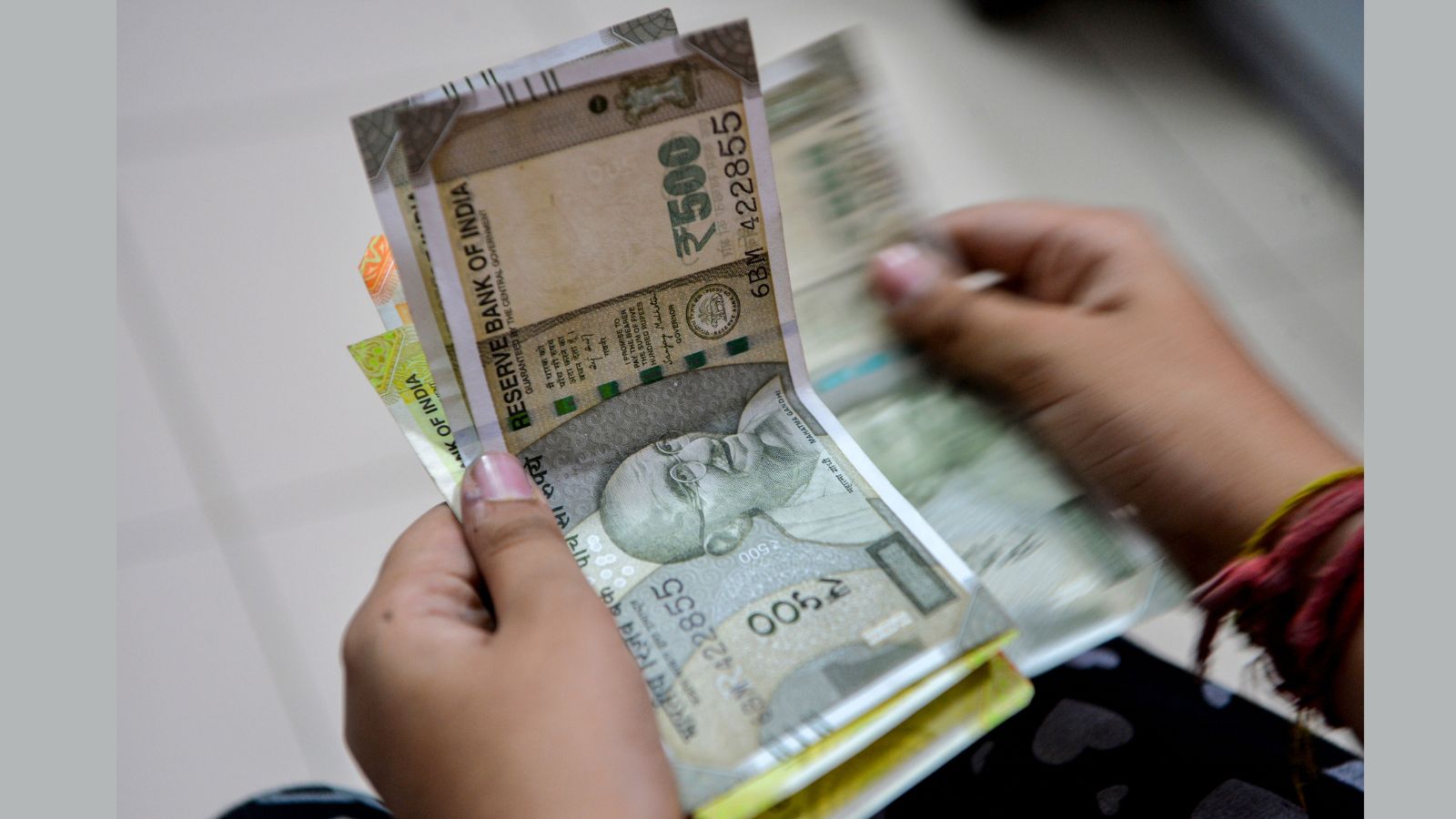 India's household savings as share of GDP rise to 21.7% in FY25