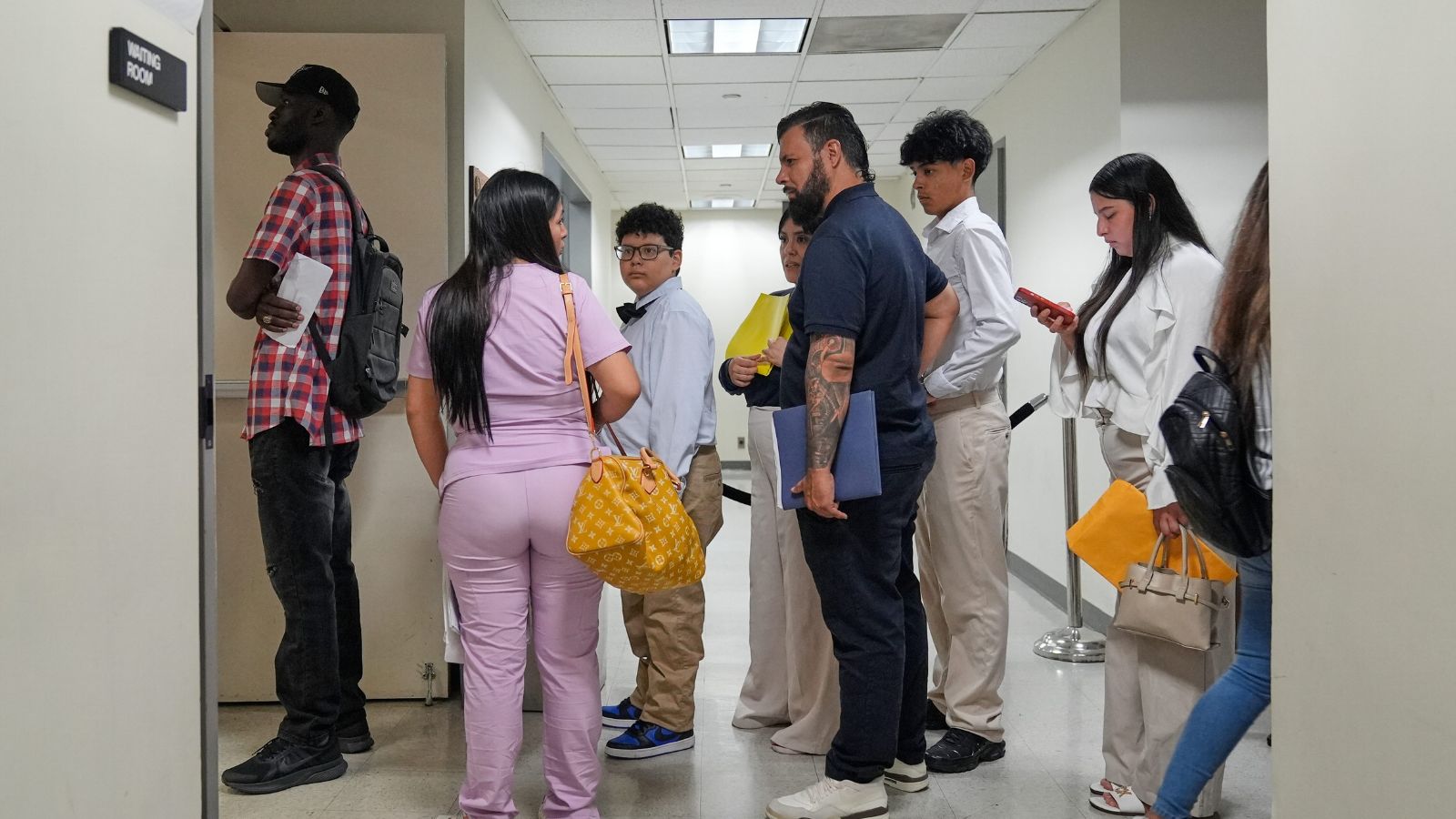 Migrant children in US face deportation risk as legal aid contract expires