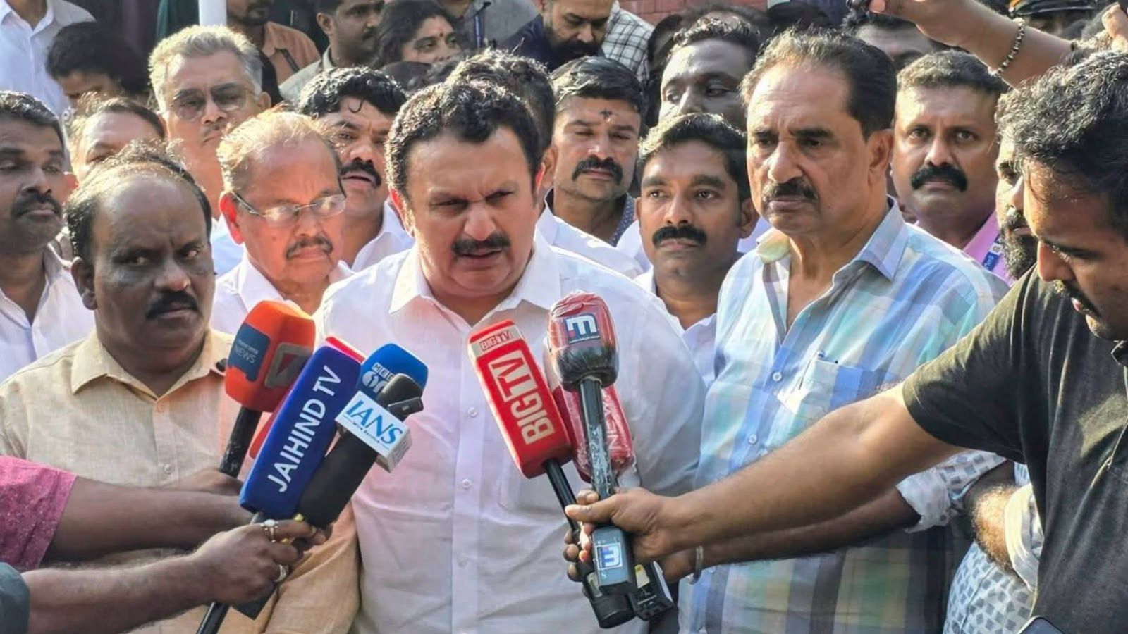 Health system prepared to deal with rain-related issues: Kerala Minister Muraleedharan