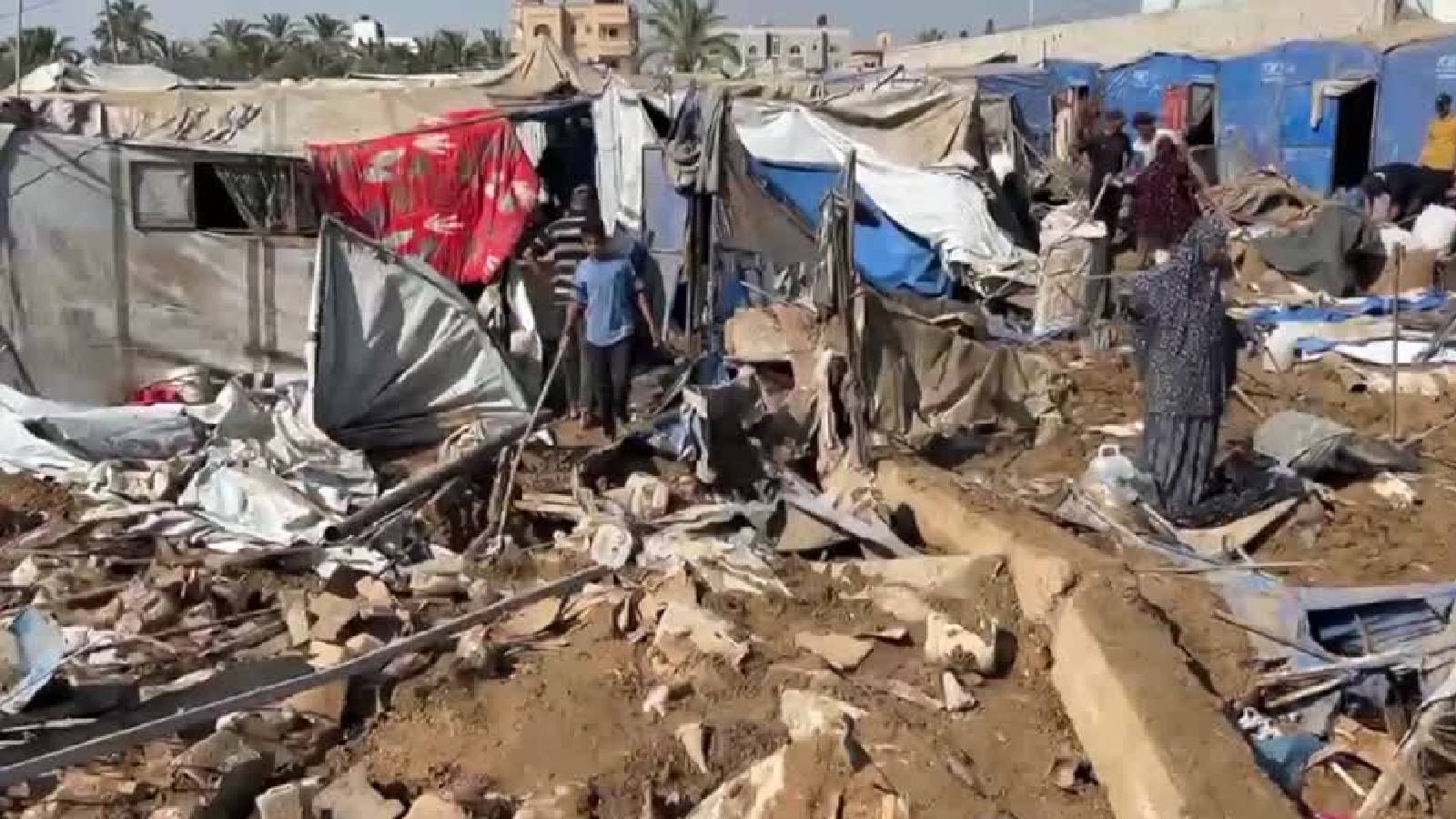 Israeli attacks on Gaza kill three Palestinians: sources