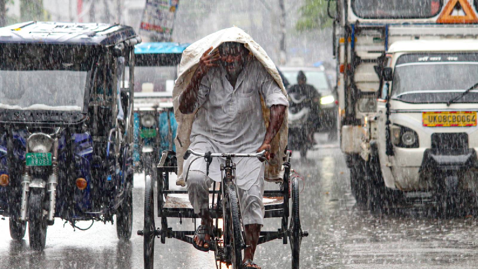 'Orange' alert for rain in nine Uttarakhand districts; officials told to be vigilant