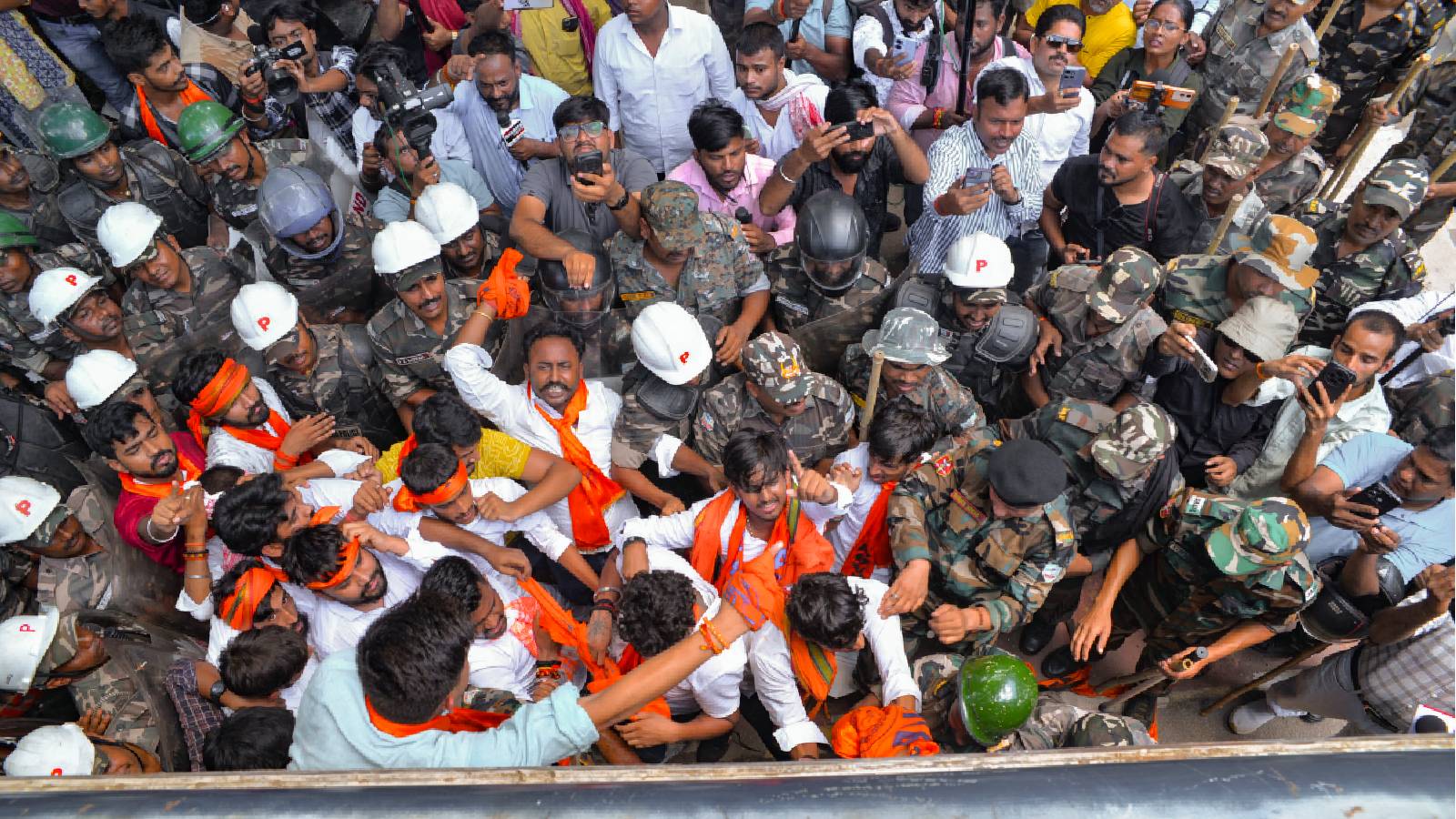 Jharkhand protest: ABVP activists detained, Minister Ansari accuses BJP of hijacking movement| LIVE