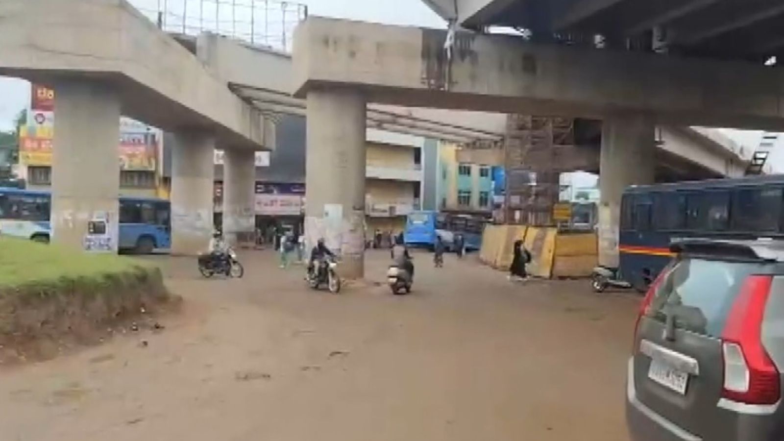 Karnataka bandh against Cauvery water release to Tamil Nadu sees mixed response