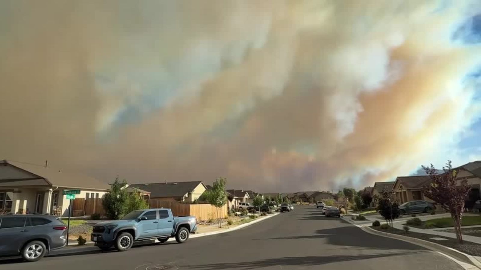 US Wildfire: Reno city in Nevada state forces thousands to evacuate