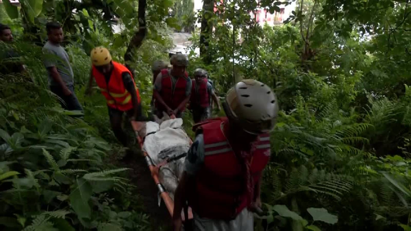 Nepal floods: Rescue efforts intensify as death toll rises to 939