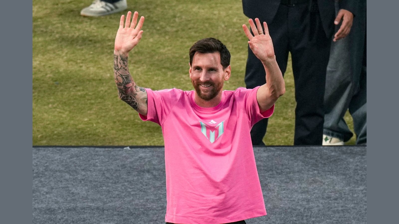 Lionel Messi announces retirement from international football