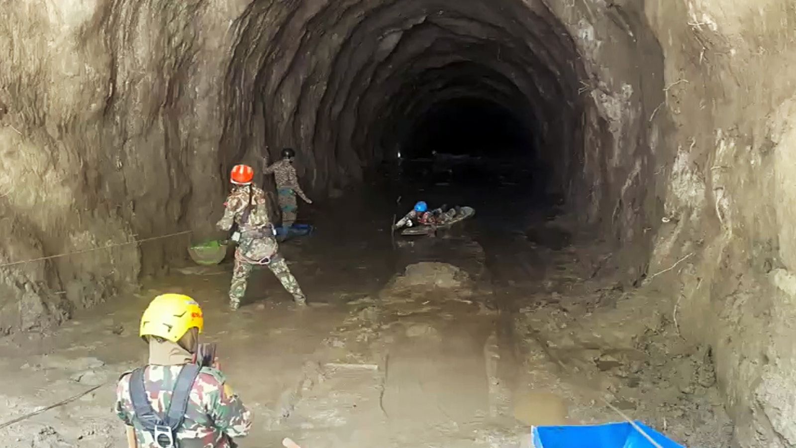 Nepal floods: Fresh alerts issued as rescue efforts continue, death toll reaches 1,050