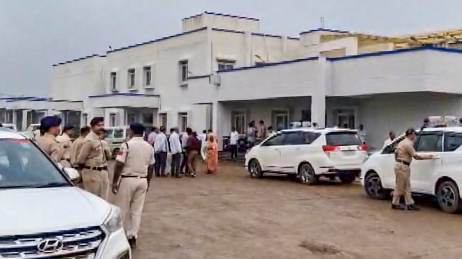 11 dead after consuming spurious liquor in Madhya Pradesh; CM orders probe