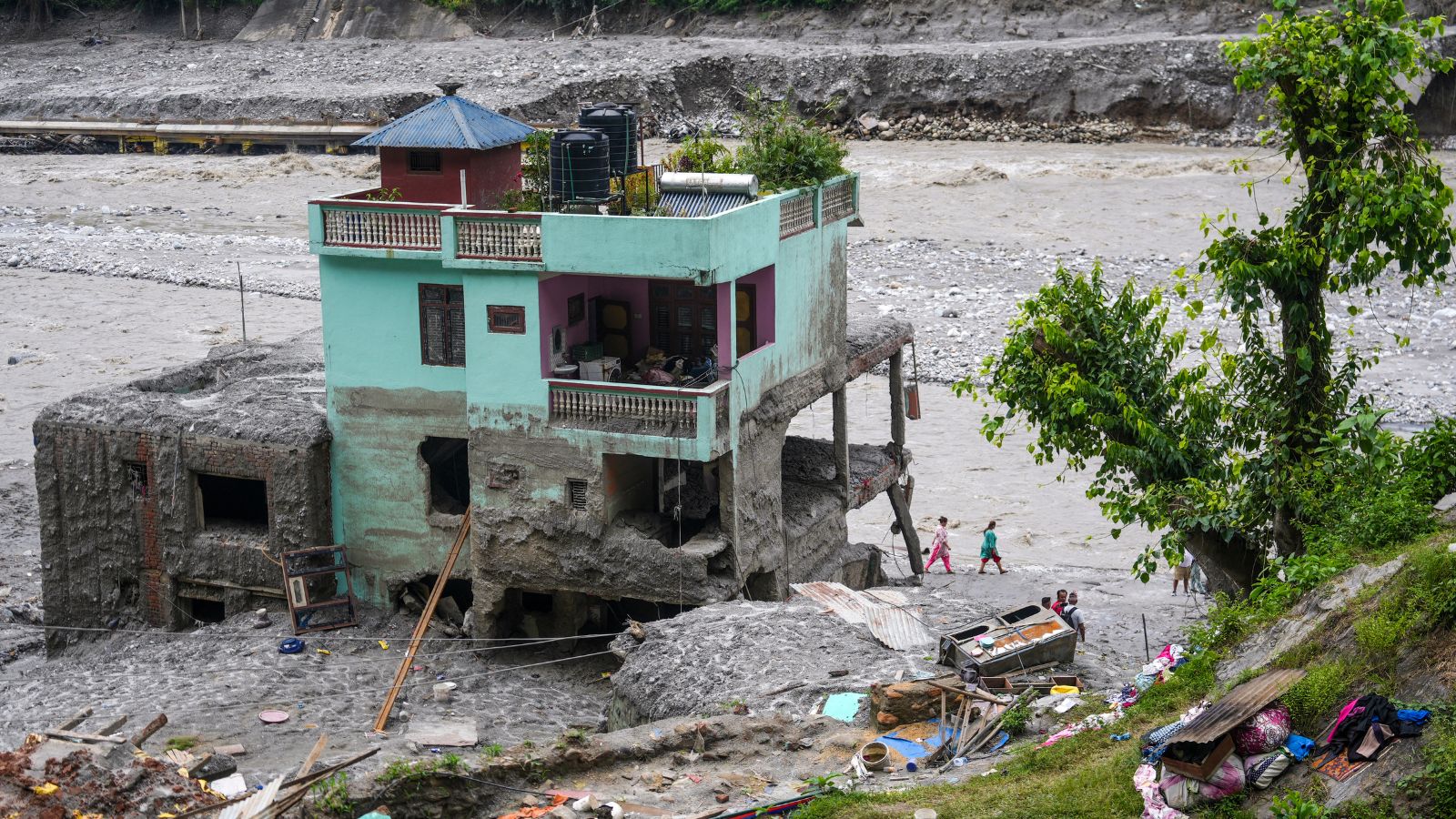 Nepal floods: Death toll surges to 1,356 as rescue efforts continue; nearly 5,000 still missing