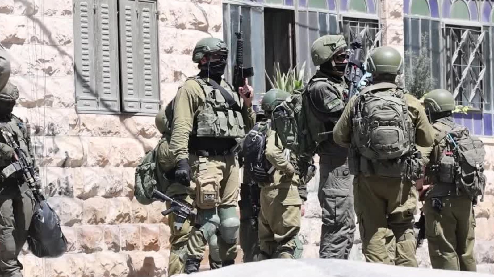Israeli forces interrogate residents of West Bank's Anata