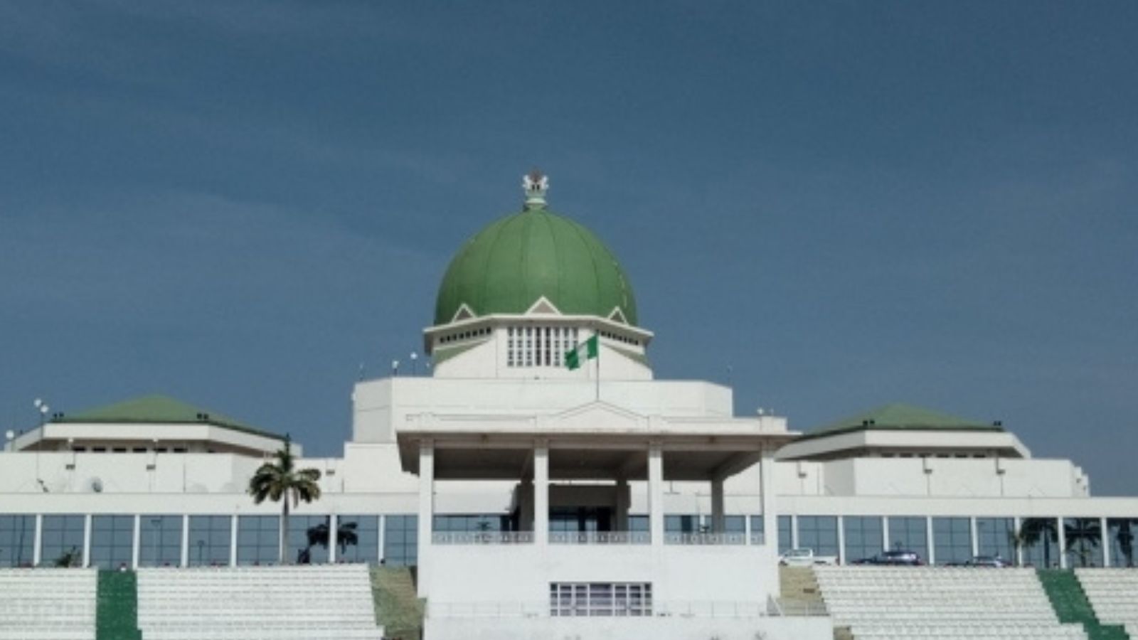 Nigeria parliament protests anti-migrant violence in South Africa, suspends official visits