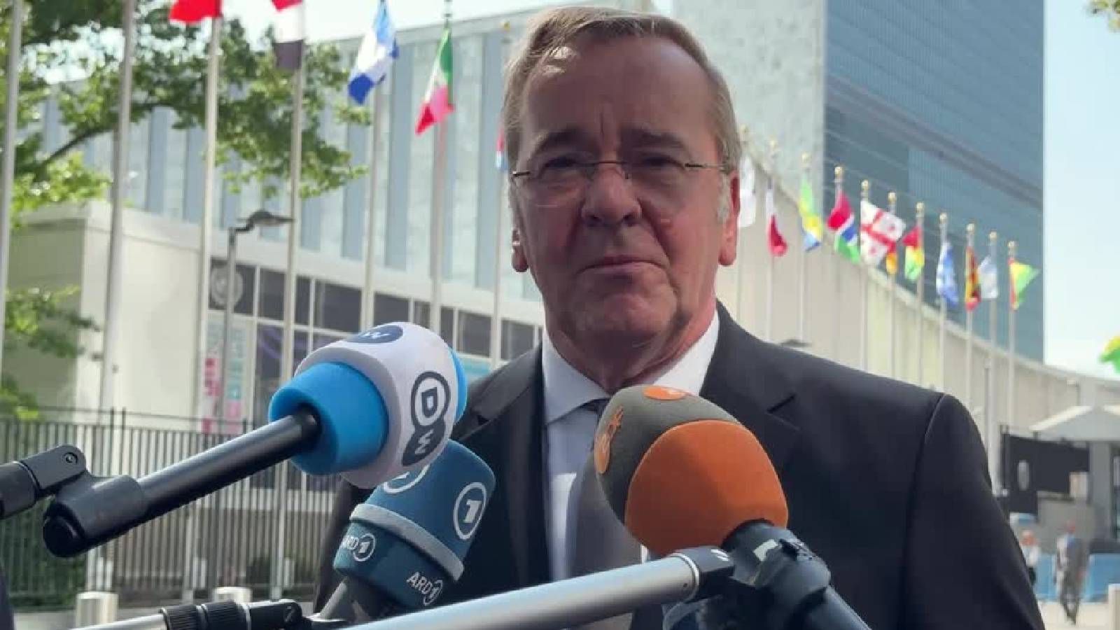 German defence chief urges Putin to end Ukraine war