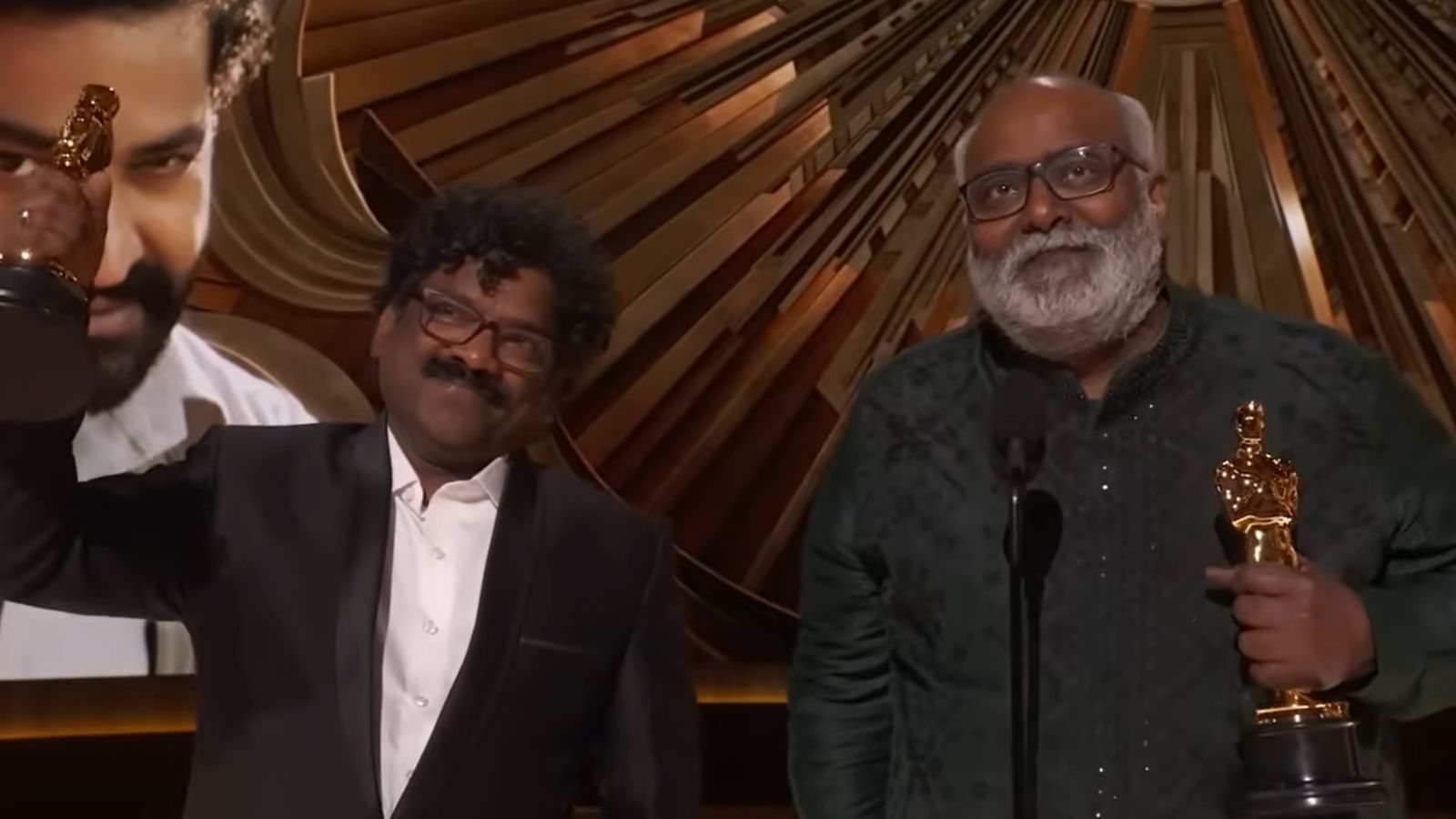 MM Keeravani and Chandrabose after receiving their Academy Awards for 'Naatu Naatu' from RRR. Photo: Screengrab via YouTube/@Oscars