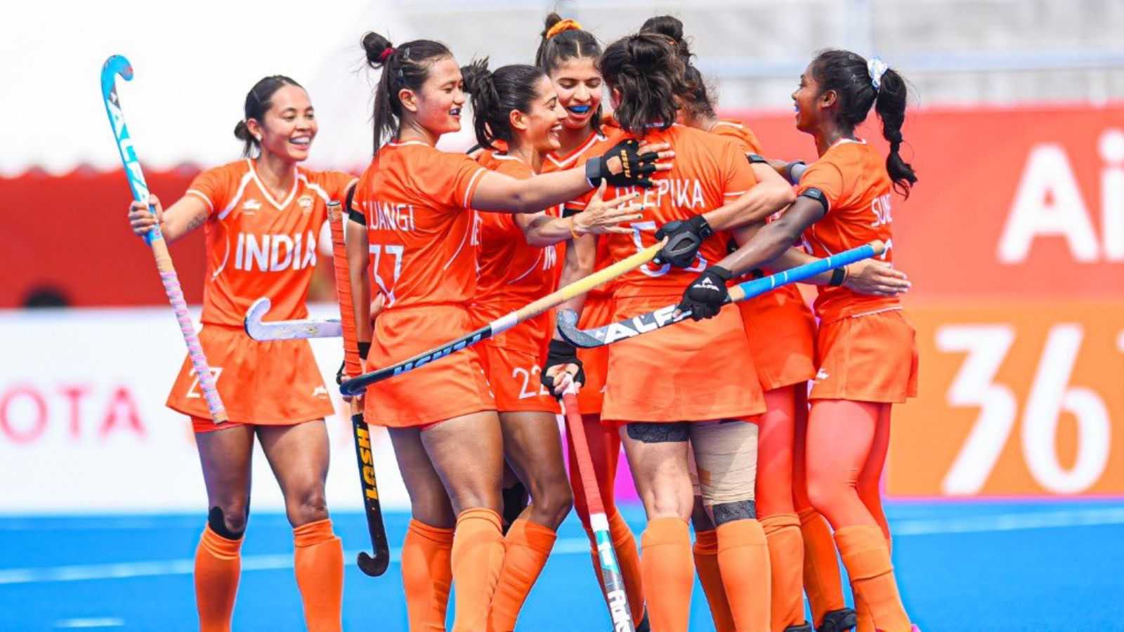 Asian Games: Indian hockey teams turn up in 'saffron' once again. Is 'blue' gone forever?