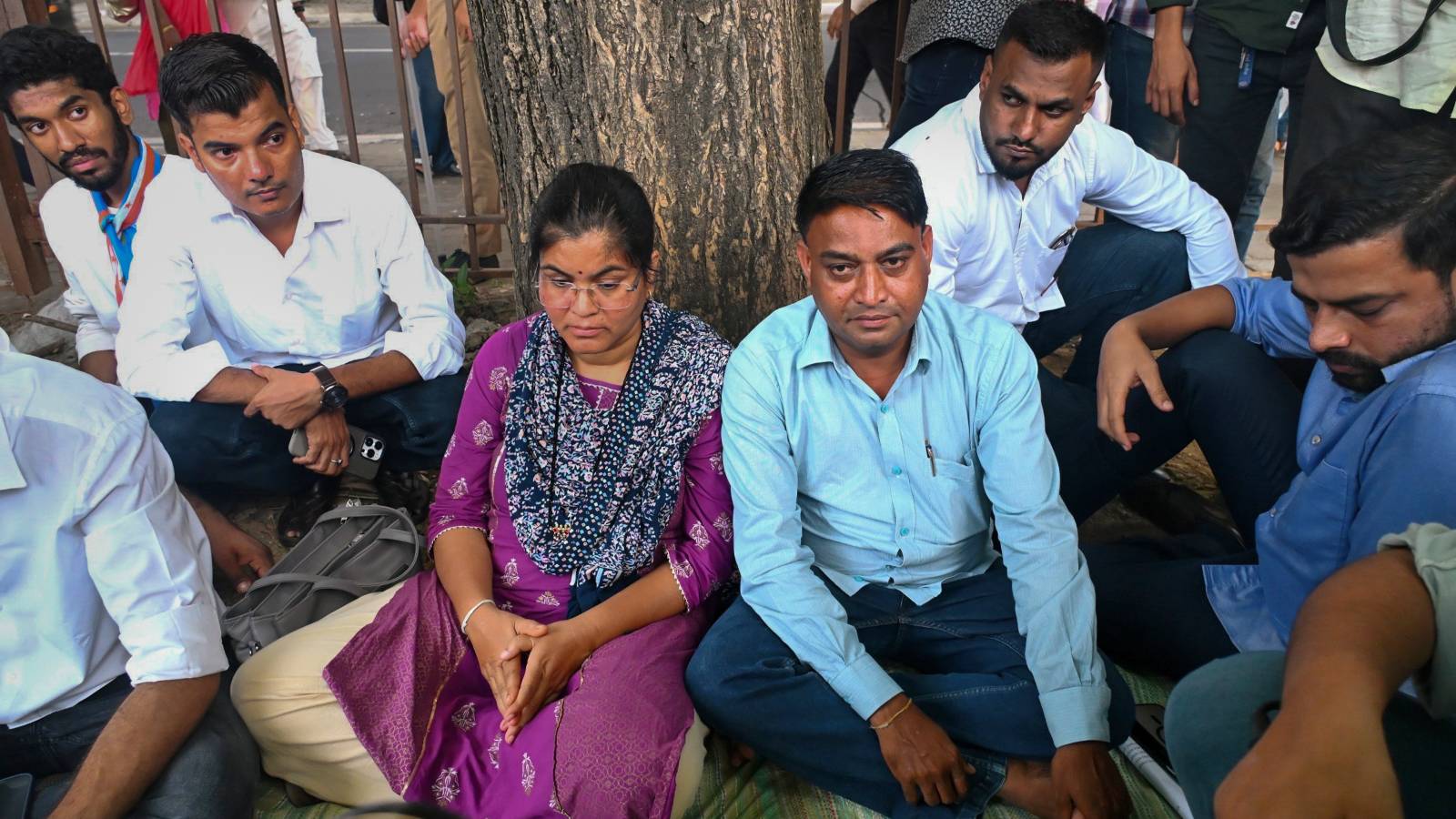 IIT Bombay student suicide: Parents begin hunger strike at Azad Maidan; Congress join protest