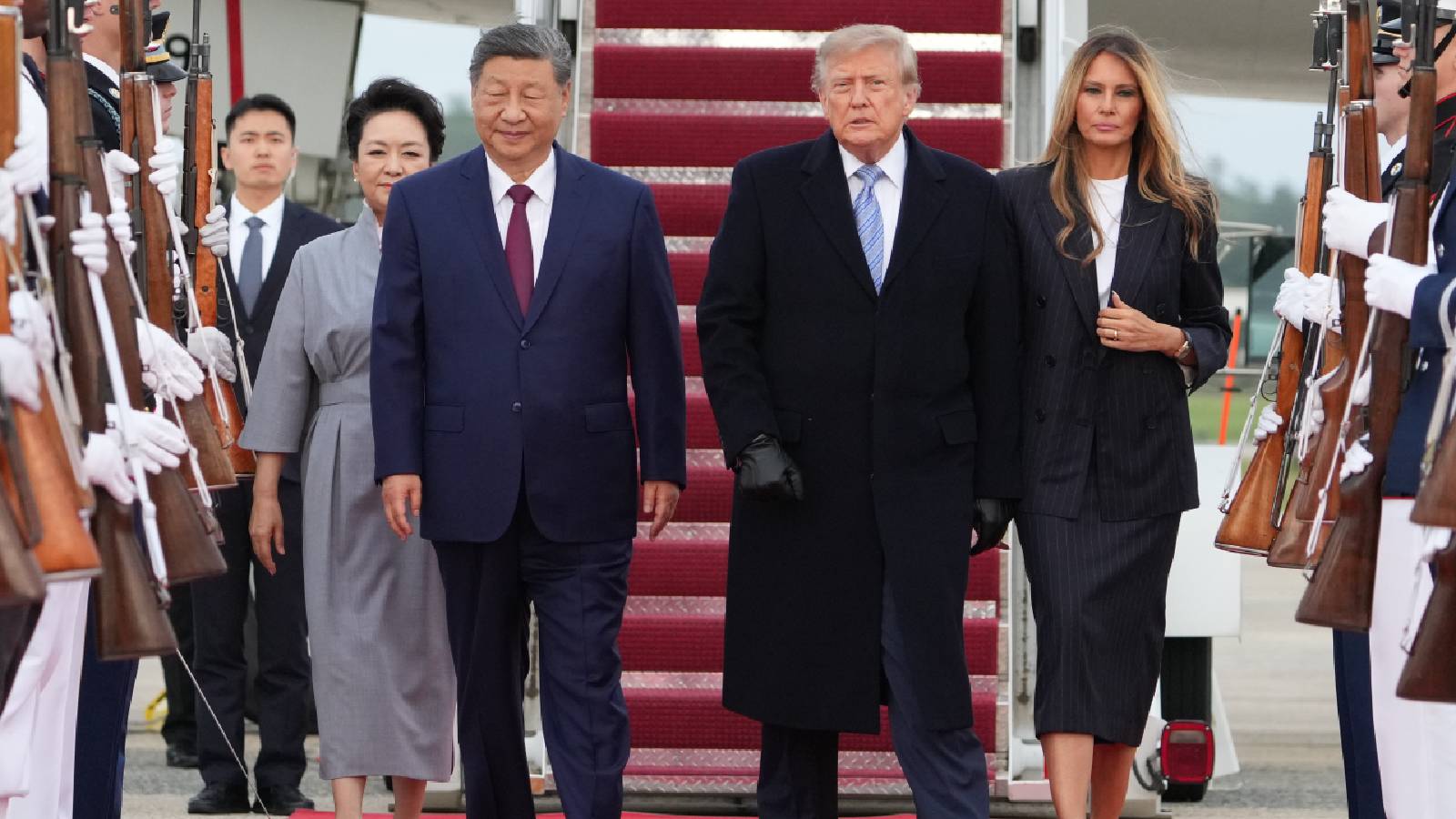 Xi Jinping arrives in US; accorded airport welcome by Trump