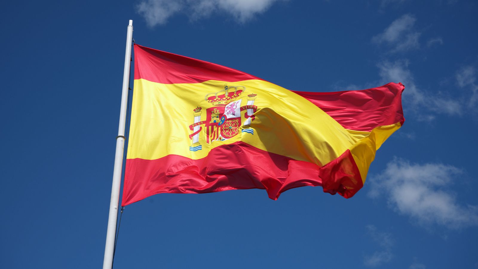 Spain government loses key housing votes as protests over rent crisis grow