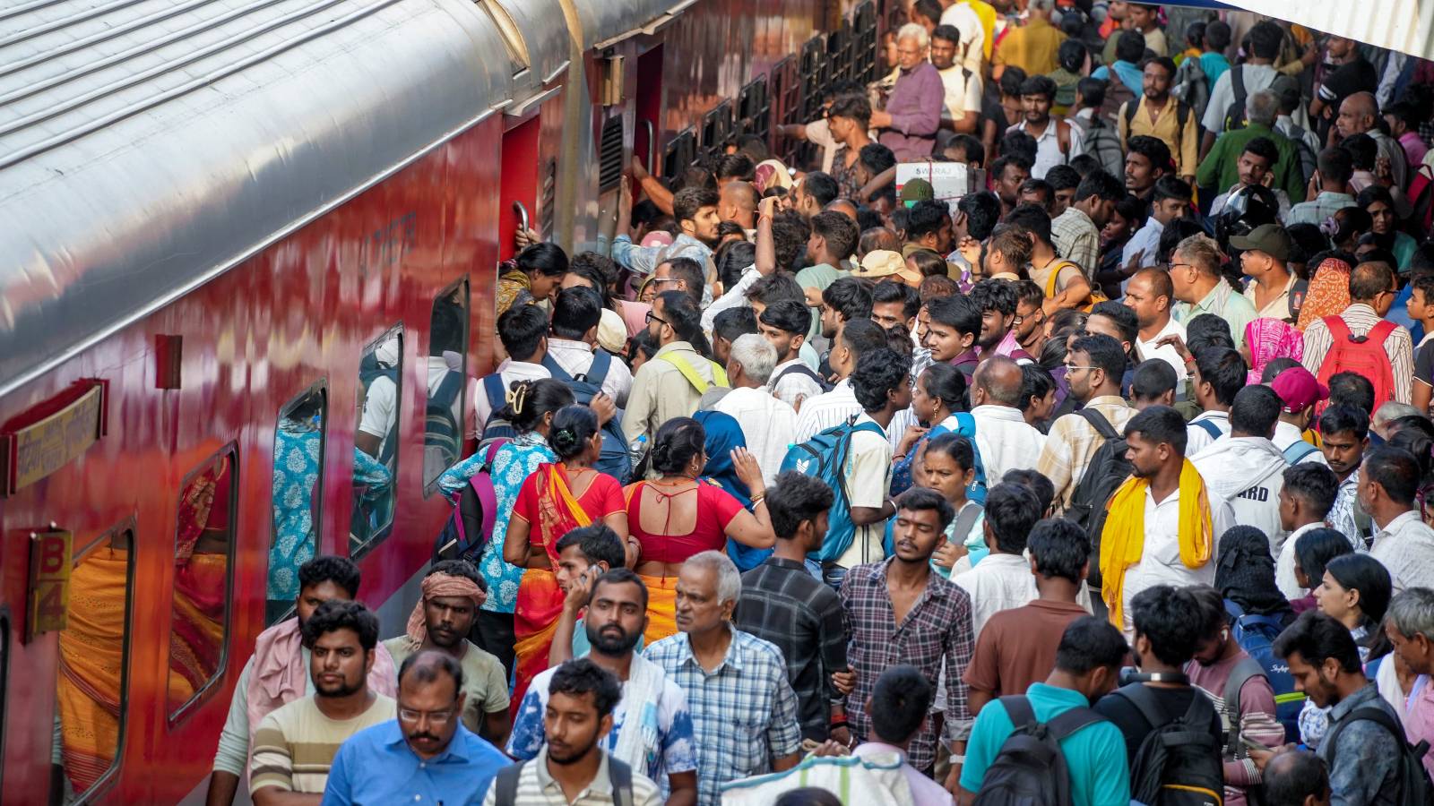 Delhi CJP protest: Over 250 trains cancelled, 45 metro stations shut
