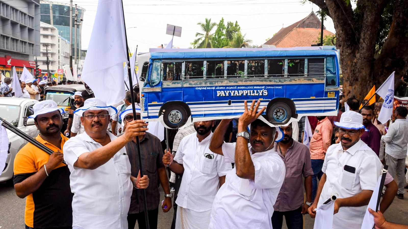 Keralam private bus operators threaten indefinite strike from November 3