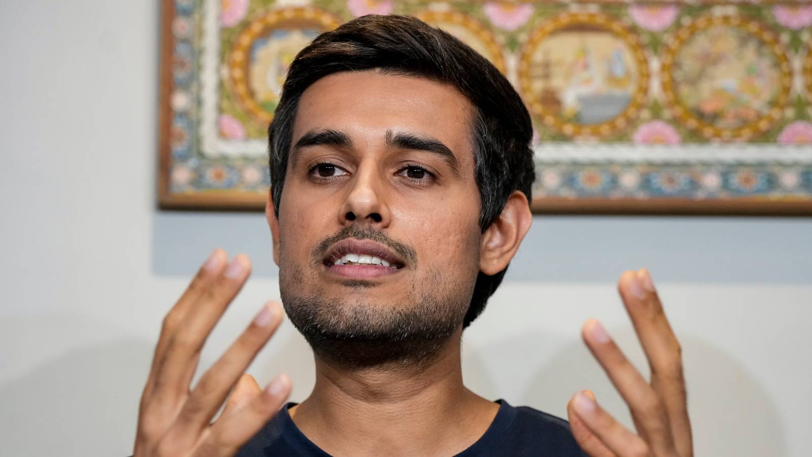 Defamation case: Delhi court issues bailable warrants against Dhruv Rathee