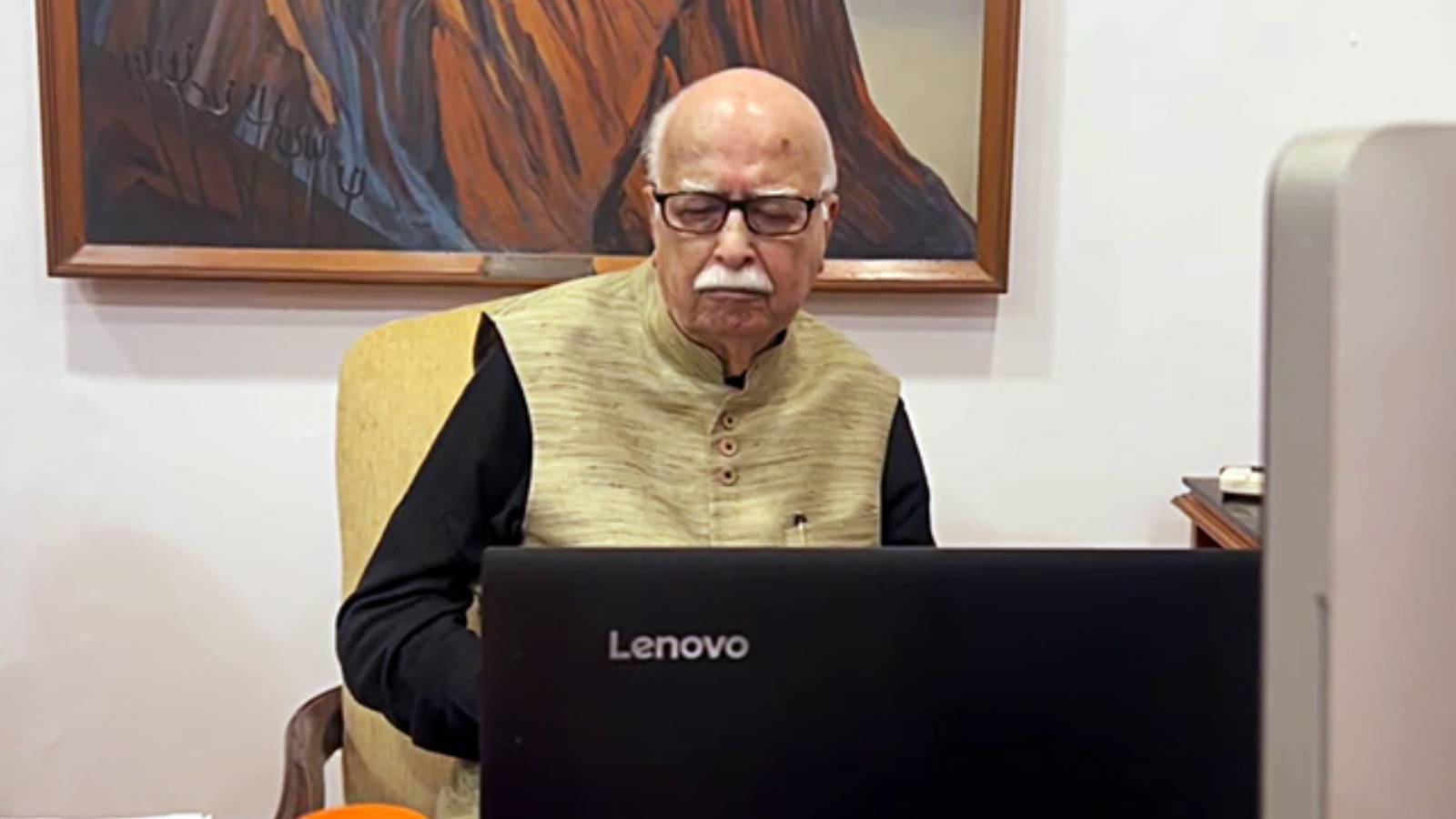 BJP veteran LK Advani hospitalised with chest infection, condition stable
