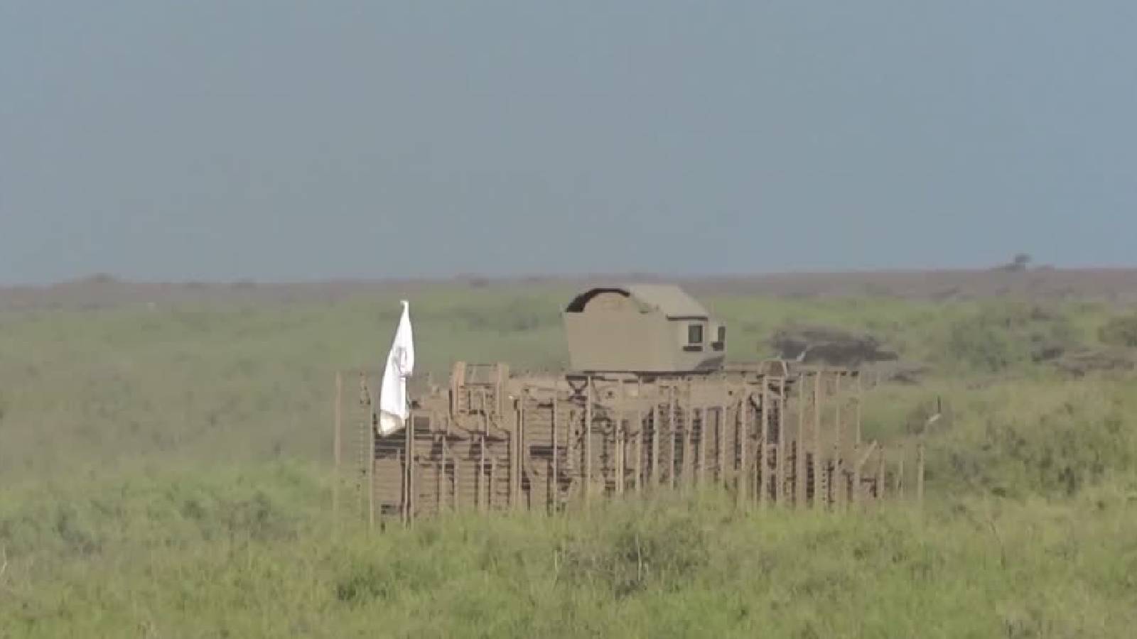 Houthi rebels strike government military camp in southern Yemen; kills 53 fighters