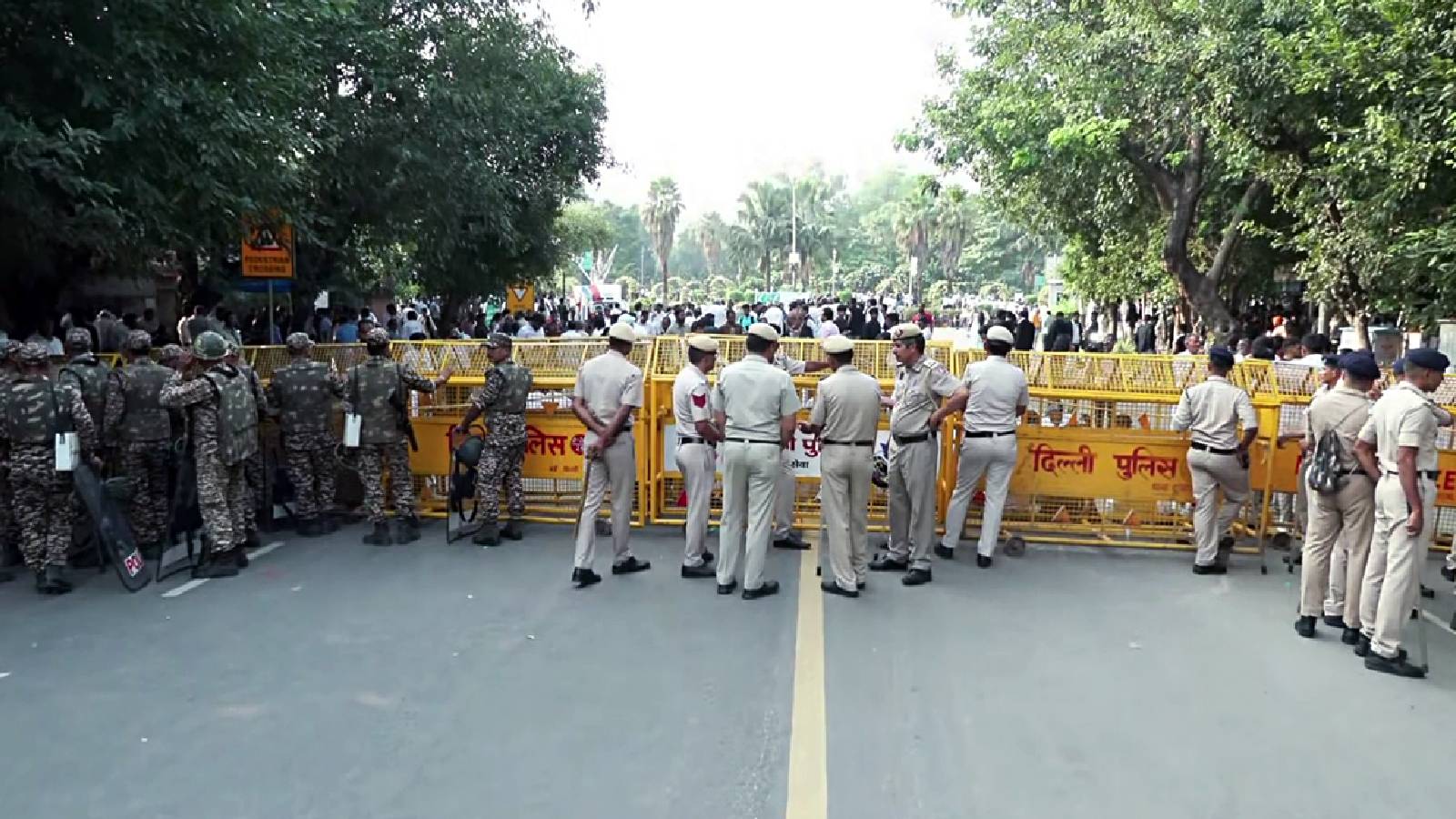 SKM to hold nationwide protests against SIR tomorrow; Congress, BJP trade ‘Vote Theft’ charges