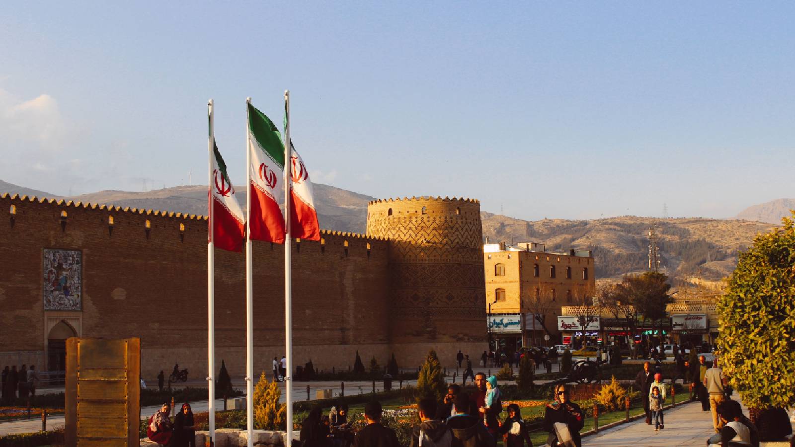 Iran warns regional states against backing US as tensions over possible strikes escalate