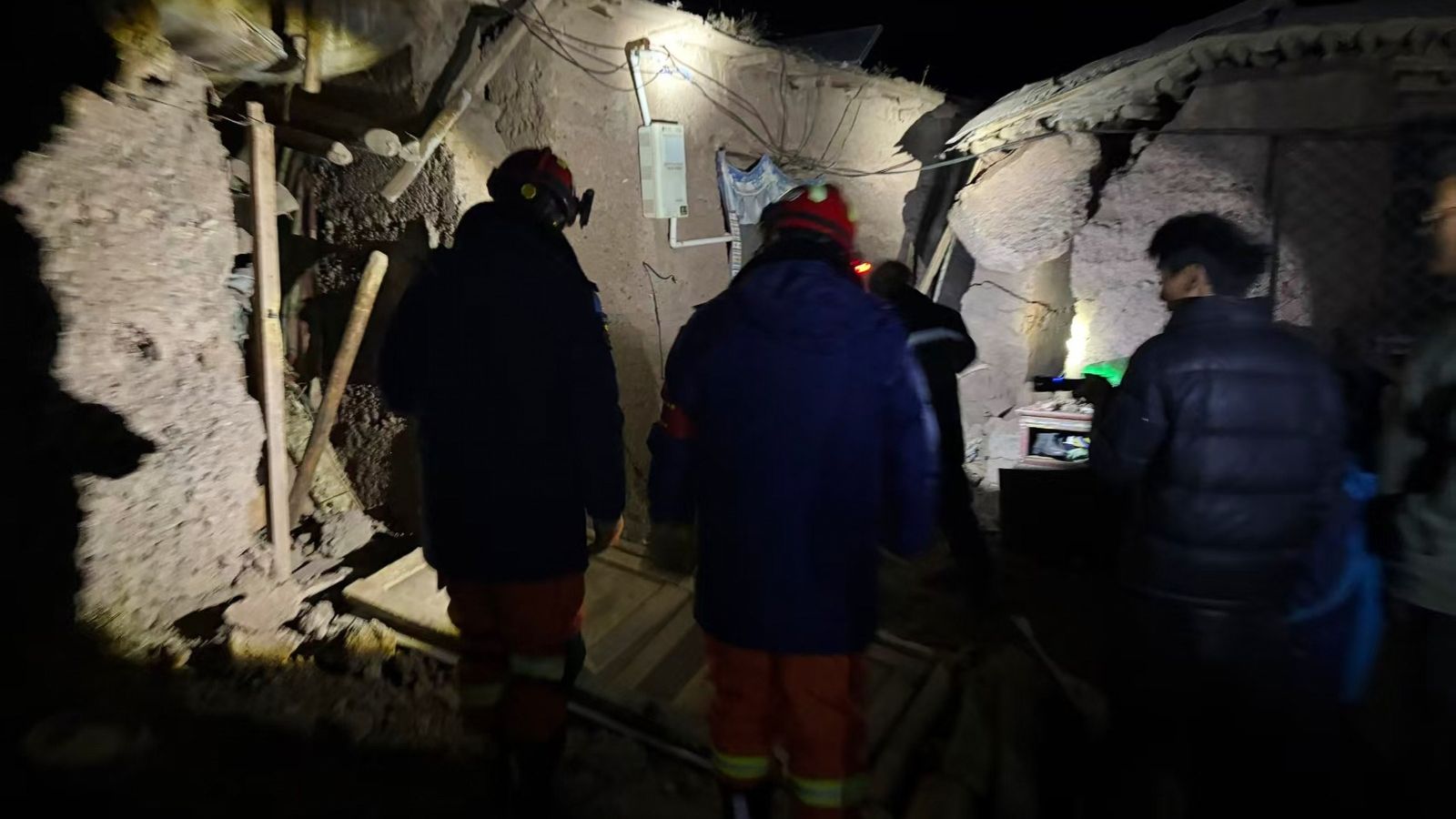 7.0-magnitude earthquake kills 16 in China’s Tibet, hundreds of homes collapse