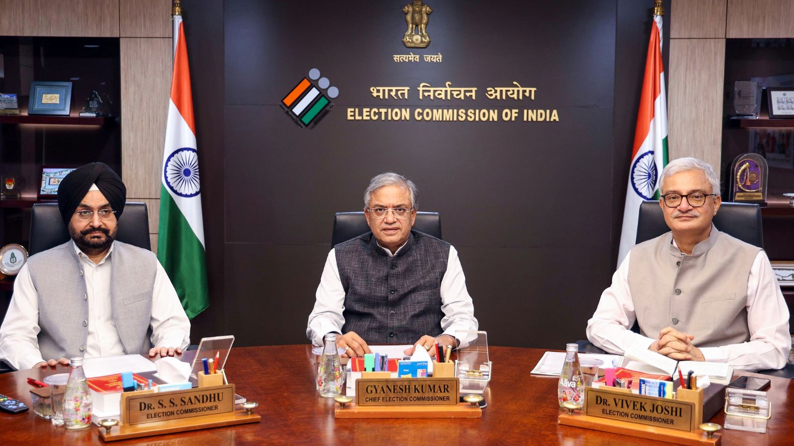 Cabinet Secretariat took no action on complaints against EC officer by Sandhu, Joshi: RTI reply