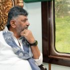 Karnataka farmers to meet CM on October 26, threaten bandh over sugarcane prices