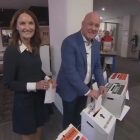 New Zealand election 2026 sees early voting begin as polls point to tight race