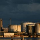 Refineries running on Russian crude ship €1 billion in oil products to sanctioning countries