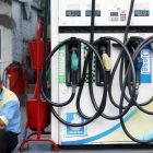 India raises windfall tax on petrol exports, cuts diesel duty from October 16