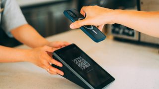 Government sets 0.4% fee on UPI merchant payments above Rs 2,000