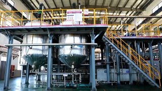 China turns restaurant waste oil into cleaner aviation fuel