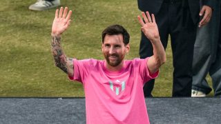 Argentina football matches to pause in 10th minute in honour of Messi