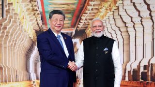 India, China seek closer ties while managing border disputes