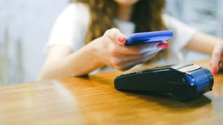 Government prohibits charges on UPI transactions up to Rs 2,000