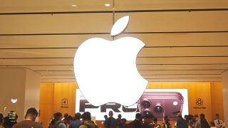 Crowds line up across India as iPhone 18 Pro sales begin